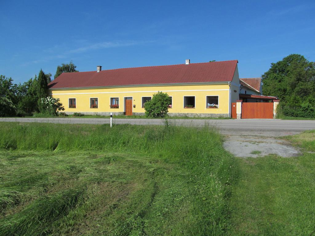 Pension Otevek Trhové Sviny Exterior foto